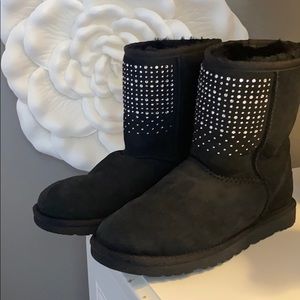 UGG BOOTS for girls 🖤